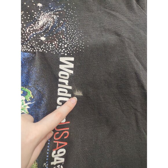 Vintage 1994 World Cup Of Soccer 3D Graphic Magic Johnson T Shirt - Size… - Picture 7 of 8